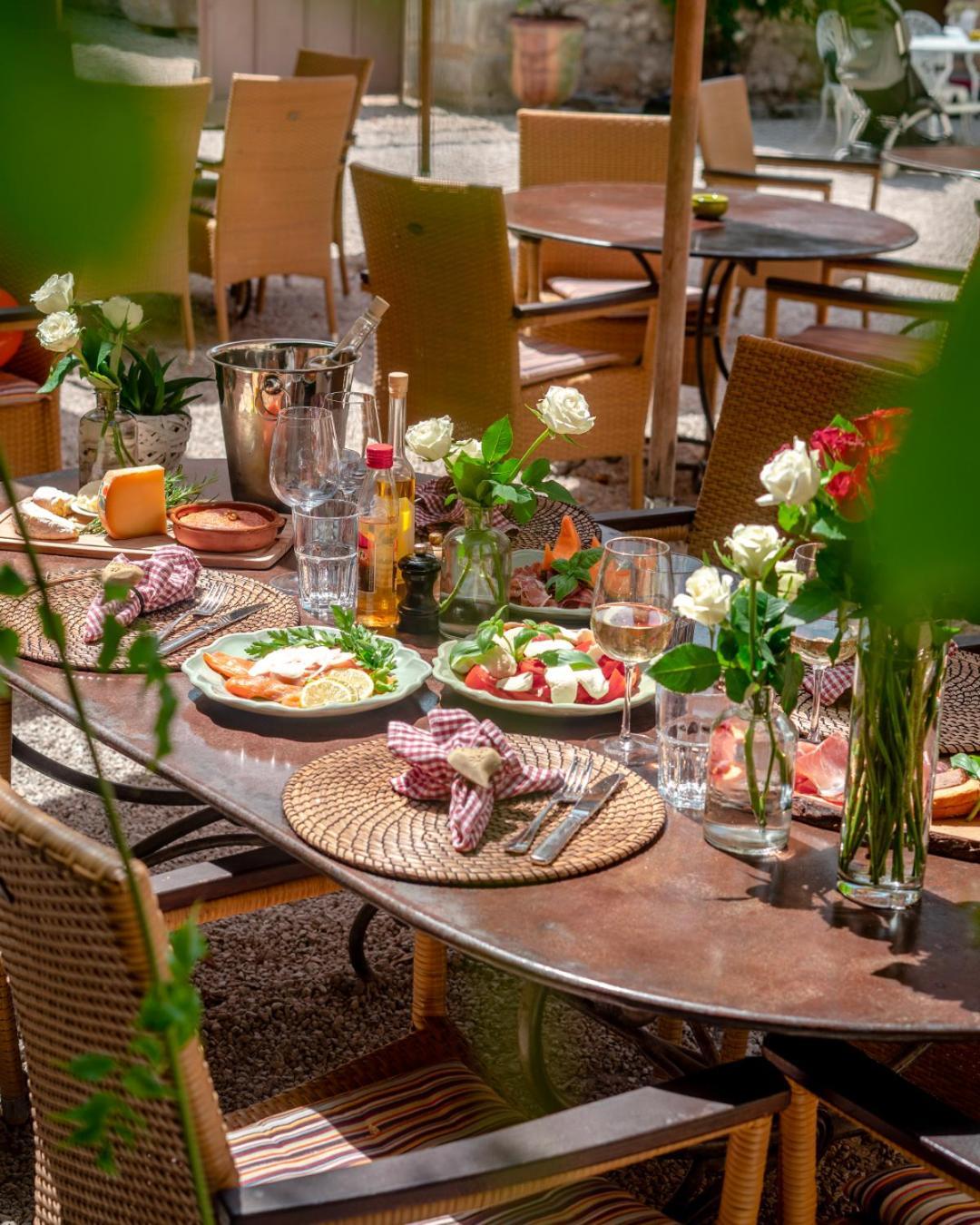 Hotel Mas Des Comtes De Provence Tarascon