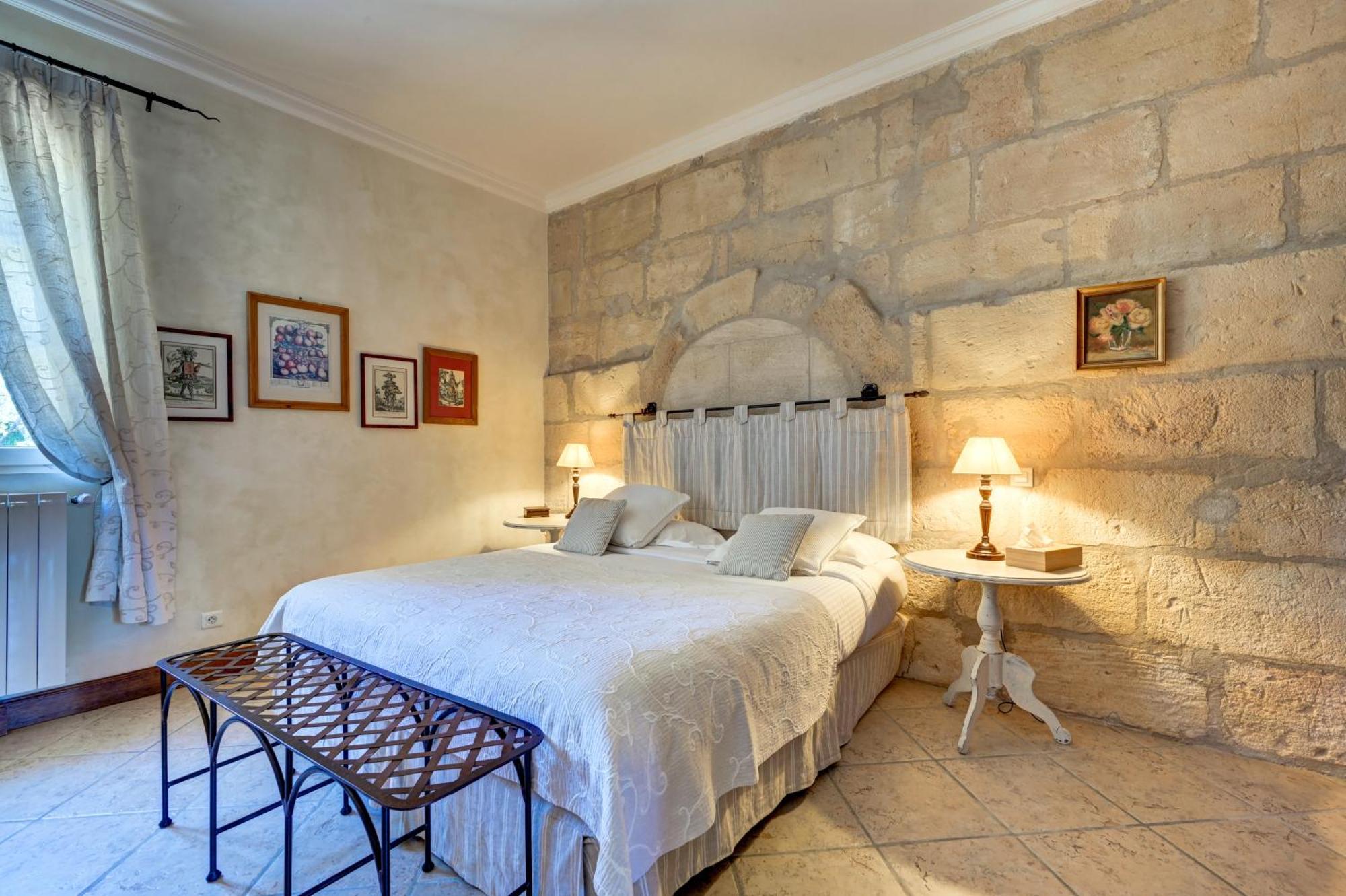 Hotel Mas Des Comtes De Provence Tarascon
